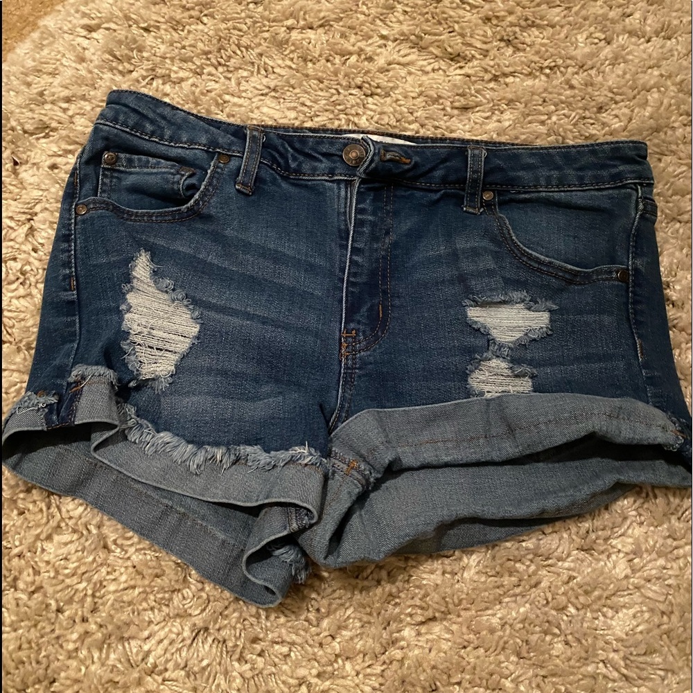 Blue Jean shorts ⭐️